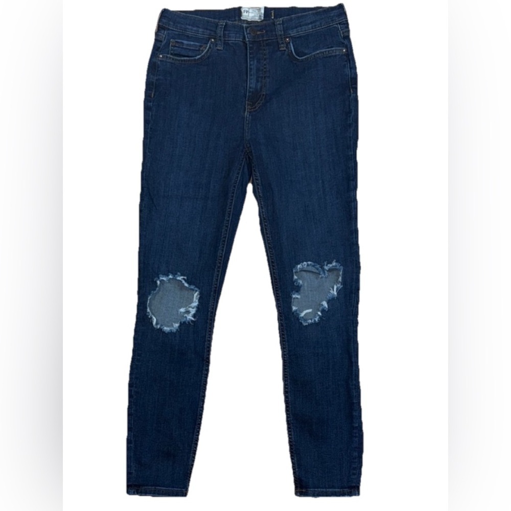 Free people size 28 blue dark wash busted knee jeans